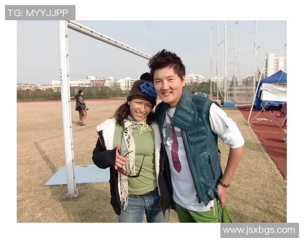 孙楠足球热情高涨助力青少年体育发展引领新风尚